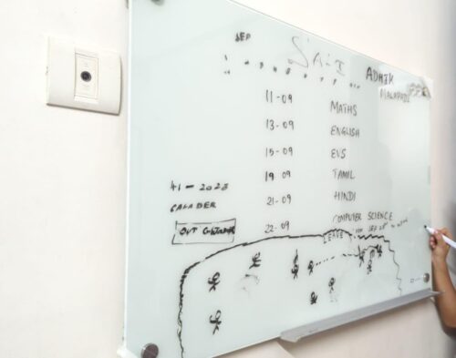 Quartet InvisaMount Magnetic Glass Marker Board, 50 x 28, White Surface (QRTG5028IMW) photo review